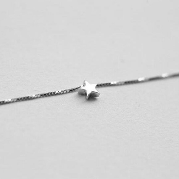 NEW 925 Sterling Silver Simple Star Necklace - Picture 6 of 7